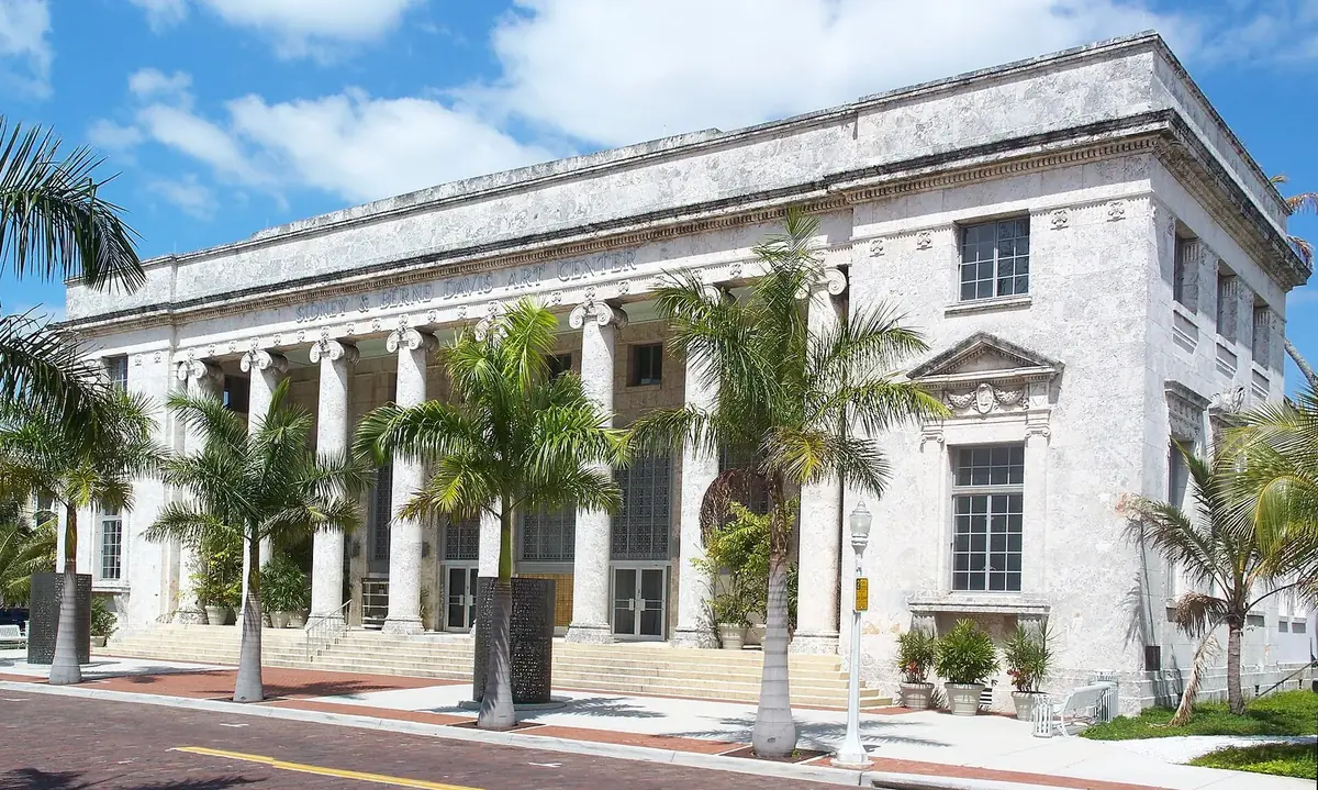 Fort Myers FL Downtown HD 1933 crths pano01: the head-office city of FineMark National Bank & Trust