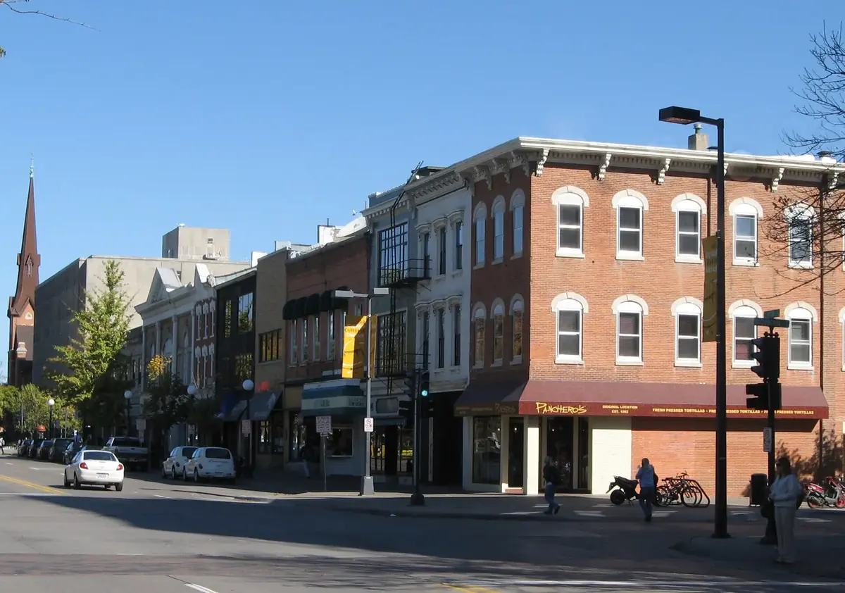 Iowa City Clinton St: the head-office city of MidWestOne Bank
