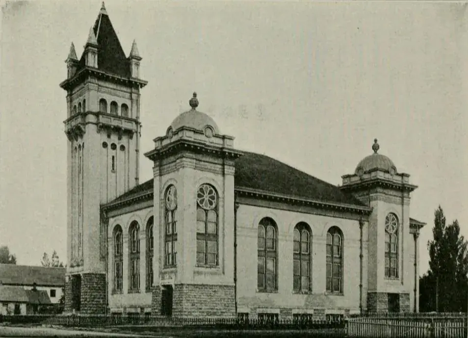 Lehi Tabernacle: the head-office city of Happen Bank