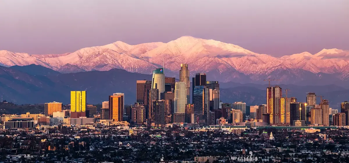 Los Angeles with Mount Baldy: the head-office city of SMBC MANUBANK