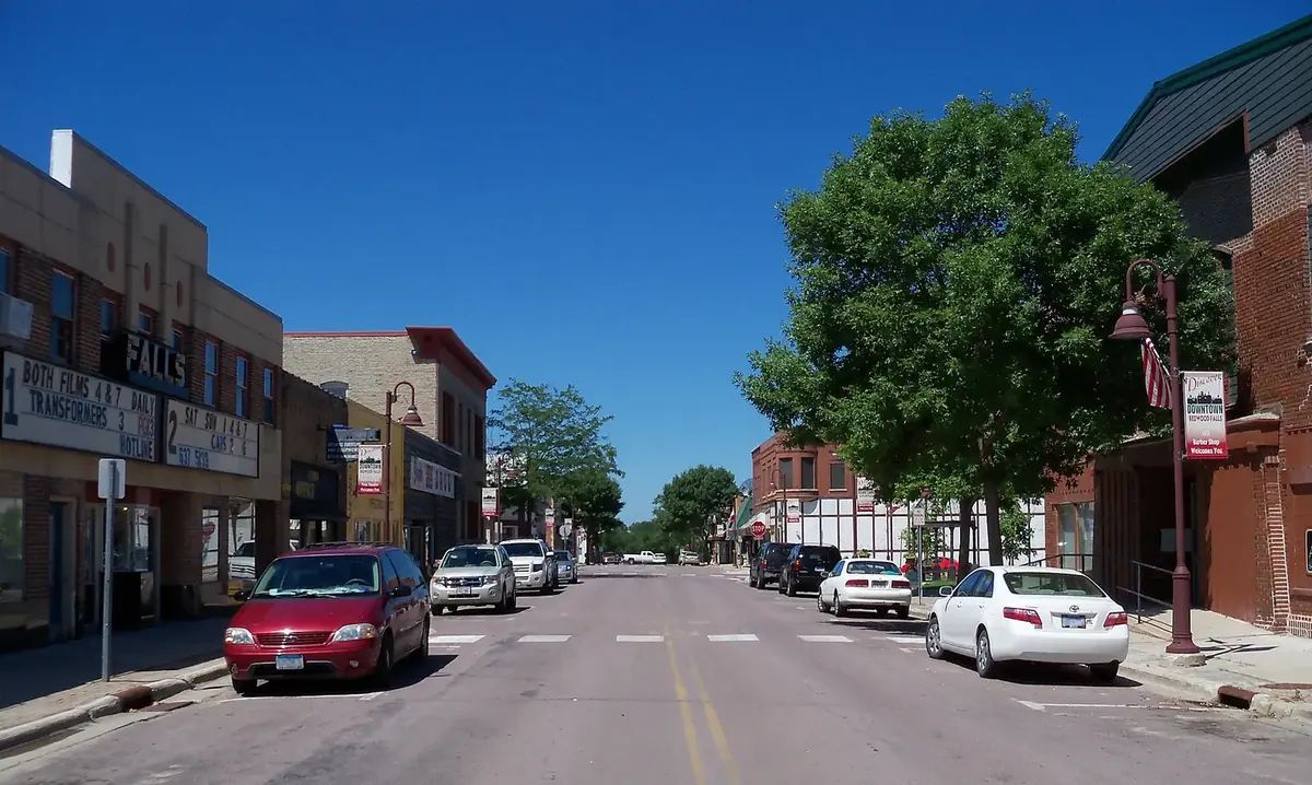 Redwood Falls MN 1: the head-office city of Minnwest Bank
